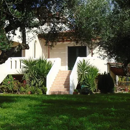 Tompras Village Holiday home