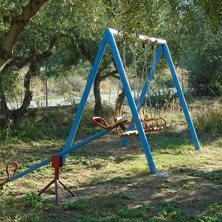 Tompras Village *