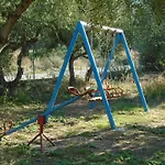 Tompras Village *
