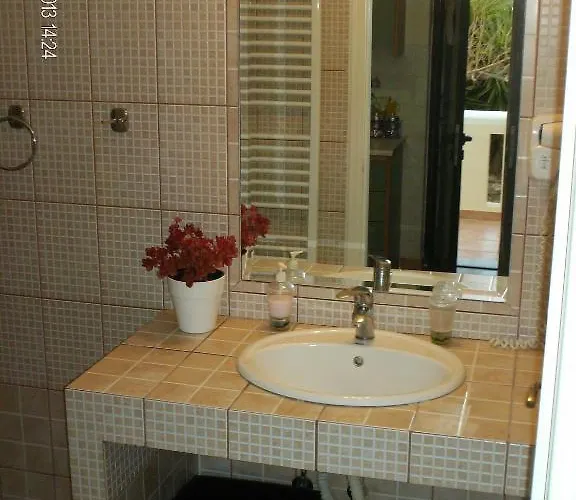 Tompras Village * Paralia Demonias